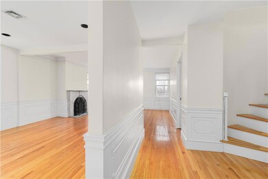 129 Benefit St unit 4, Providence, RI 02903 - photo 3