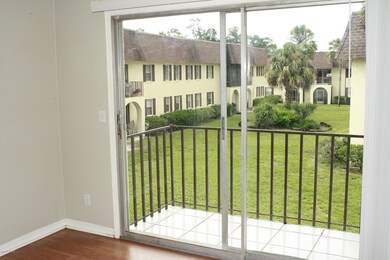 7341 El Ocho Rd unit 8, Jacksonville, FL 32216 - photo 4