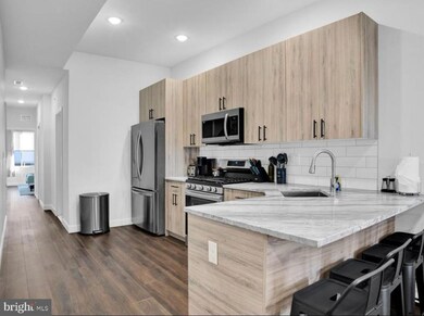 1748 N Marshall St unit B, Philadelphia, PA 19122 - photo 2