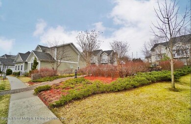 61 Pilot Ln, Staten Island, NY 10309 - photo 6