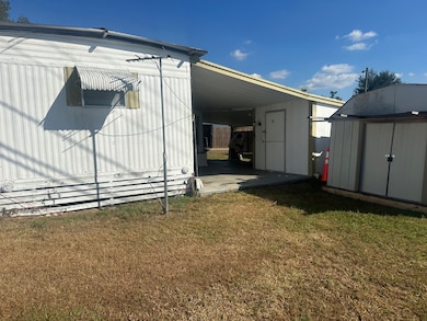 204 Third St, Valrico, FL 33594 - photo 3