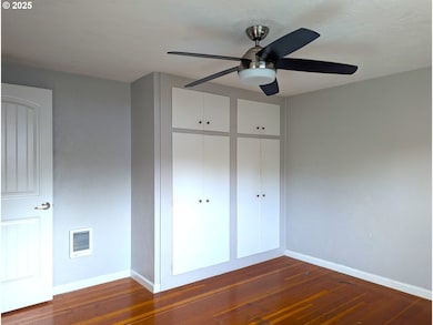 76232 Beech St, Oakridge, OR 97463 - photo 5