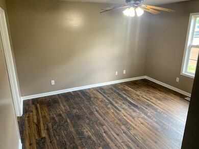 107 Roscoe Rd, Shelbyville, TN 37160 - photo 7