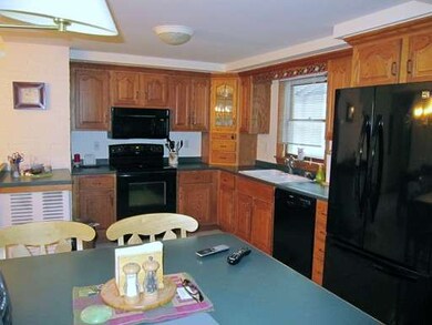 11 Edith Rd, Framingham, MA 01701 - photo 4