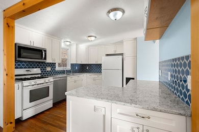 78 Deering Dr, Tewksbury, MA 01876 - photo 4