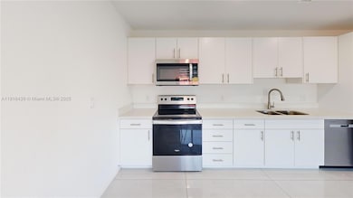 14546 SW 260th St, Princeton, FL 33032 - photo 4