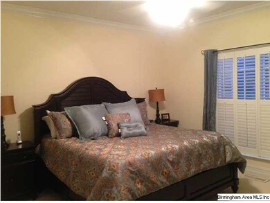Spacious Masterbedroom