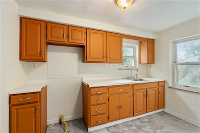 Unit 1113 kitchen