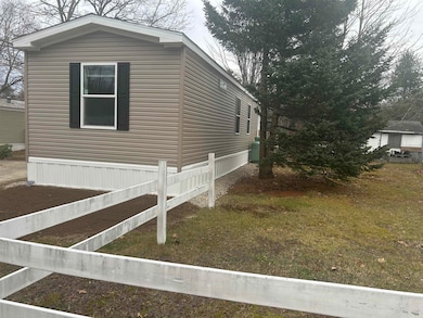 45 Crystal Springs Way, Somersworth, NH 03878 - photo 6