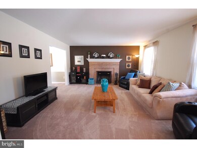 406 Windsor Cir, Exton, PA 19341 - photo 3