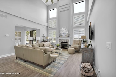 9-web-or-mls-13085 Sir Rogers Ct S_009