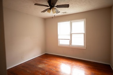 827 N Marion Ave, Springfield, MO 65802 - photo 6