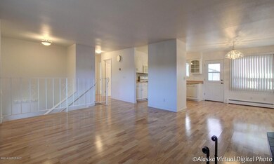 Gorgeous Real Hardwood Floors!