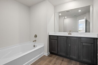 421 Watson Ct, Venus, TX 76084 - photo 6