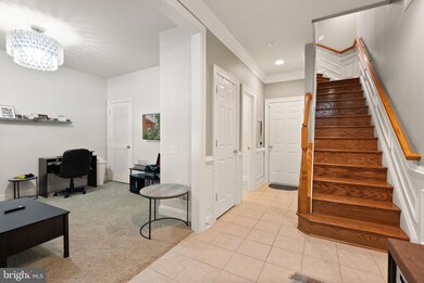 9473 Canonbury Square, Fairfax, VA 22031 - photo 5