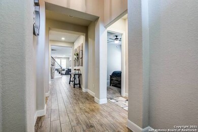 10547 Far Reaches Ln, Helotes, TX 78023 - photo 4