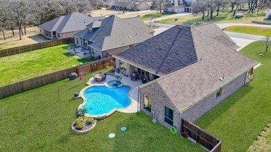 129 Comanche Dr, Gainesville, TX 76240 - photo 7