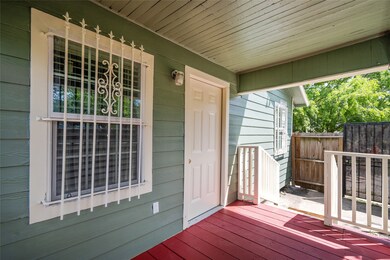 1011 E 39th St, Houston, TX 77022 - photo 4