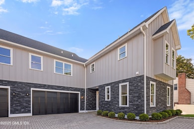 10 Highland Place unit B, Greenwich, CT 06831 - photo 2