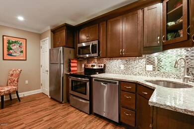Chateau St. Louis kitchen1