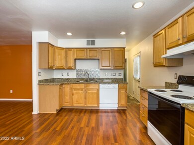 Kitchen 4