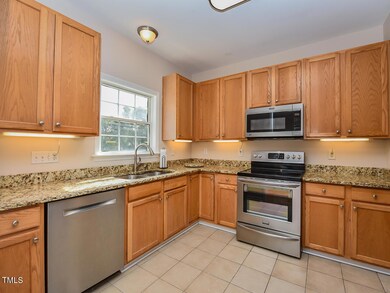 106 Grassy Ridge Ct, Apex, NC 27502 - photo 6