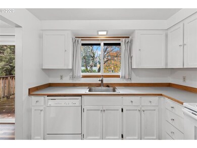 614 SW 19th Cir, Troutdale, OR 97060 - photo 7