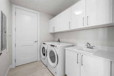 Saltaire unit 1006, St. Petersburg, FL 33701 - photo 4