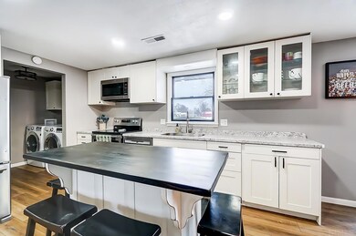 1077 S 400 W, Huntington, IN 46750 - photo 7