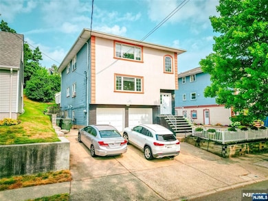 104 Eastern Way unit 2nd floor, Rutherford, NJ 07070 - photo 3