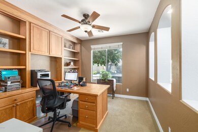 009_Den Office
