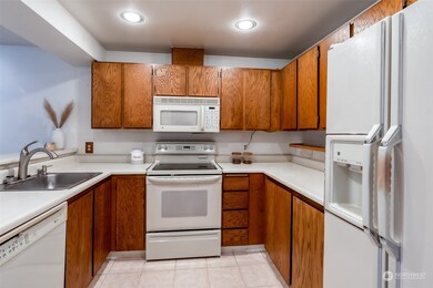 2614 S 226th St unit B202, Des Moines, WA 98198 - photo 4