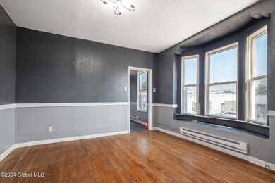 5-555WashingtonAve_05