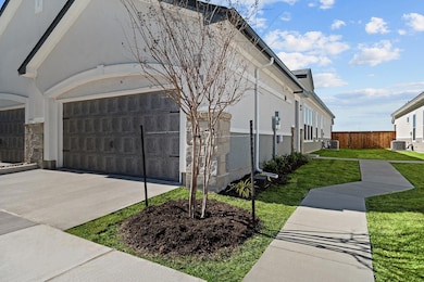 476 Suffield Dr unit 812, Buda, TX 78610 - photo 4