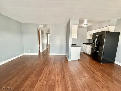 1458 Silver Mesa Cir unit 4, Las Vegas, NV 89169 - photo 6