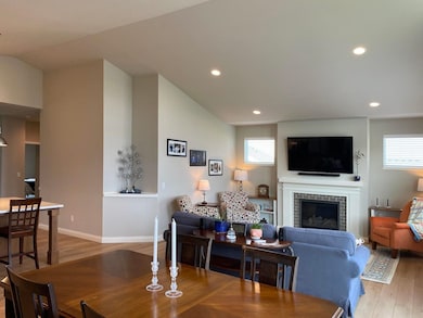 10411 Hollow Aspen Ln, Fitchburg, WI 53593 - photo 5