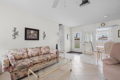 2832 Crosley Dr W unit E, West Palm Beach, FL 33415 - photo 5