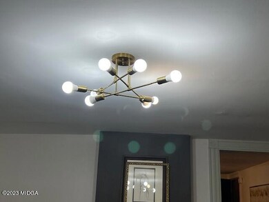 955ColeApt2light