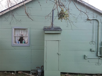 1415 N Cleveland Ave, Sherman, TX 75090 - photo 6