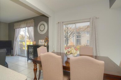 1681 Spaulding Rd unit 563, Bartlett, IL 60103 - photo 3