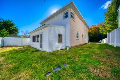 197 Currie Ave, Staten Island, NY 10306 - photo 7