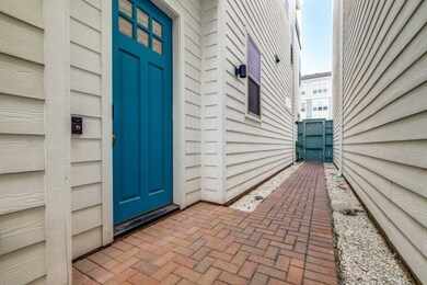 521 W 25th St, Houston, TX 77008 - photo 4