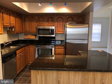 9602 Blake Ln, Fairfax, VA 22031 - photo 3