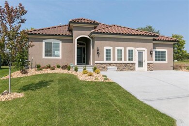 1216 SW Pebble Ln, Lees Summit, MO 64082 - photo 2