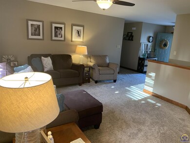 4419 SW Colly Creek Dr, Topeka, KS 66610 - photo 4