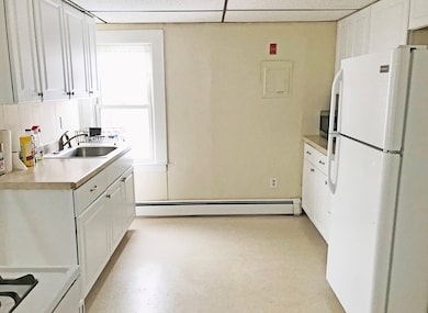 84 Main St unit 3, Amesbury, MA 01913 - photo 3