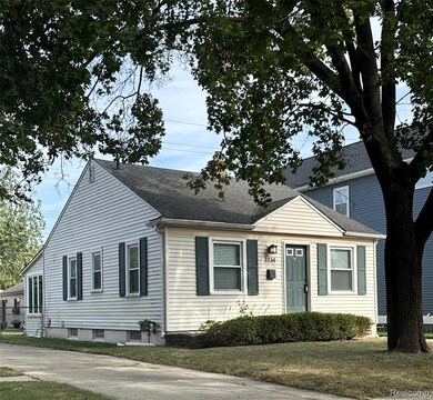 3734 Buckingham Ave, Berkley, MI 48072 - photo 2
