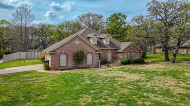 110 Sanchez Creek Ct, Weatherford, TX 76088 - photo 2