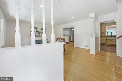 4304 Willow Woods Dr, Annandale, VA 22003 - photo 4