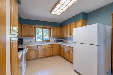 21 Elmwood Dr, Mapleton, IA 51034 - photo 3